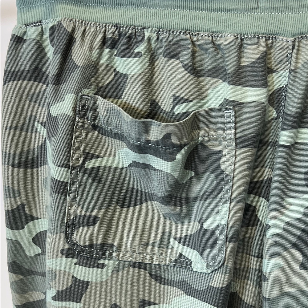 Maurices Sage Green Camouflage Joggers size 20W - Picture 9 of 10